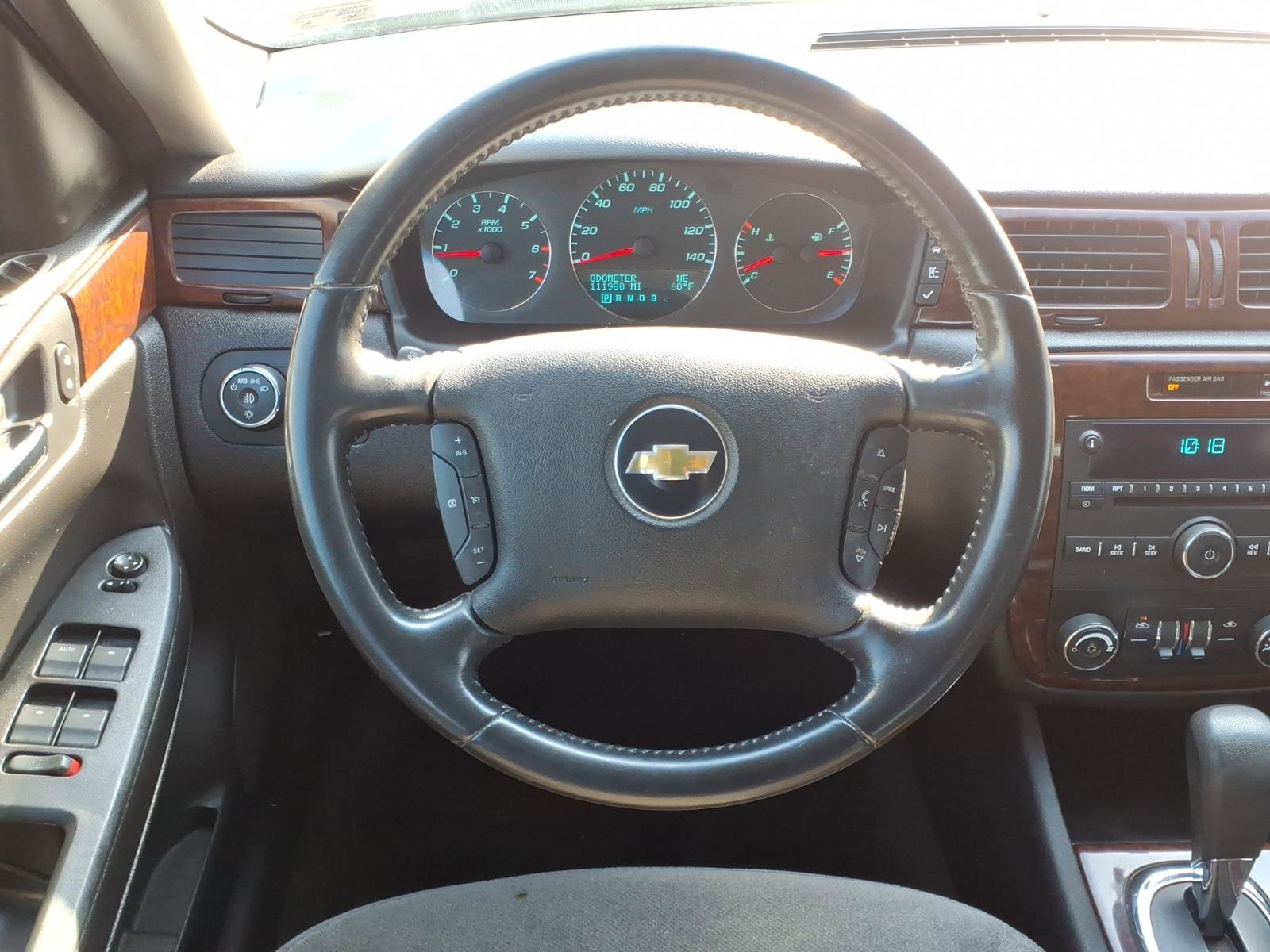 Used 2011 Chevrolet Impala LT FWD image 5