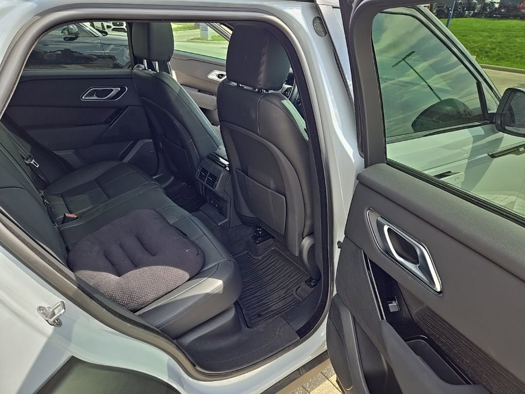 Used 2024 Land Rover Range Rover Velar Dynamic SE image 19