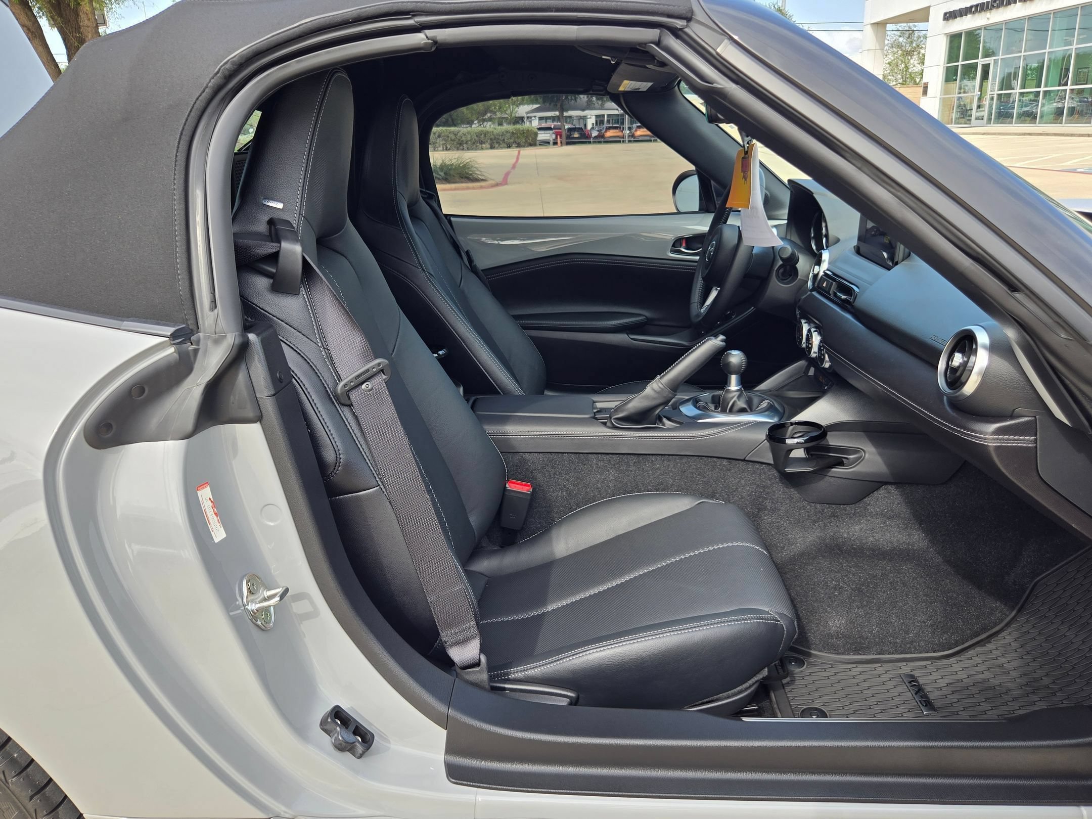 Used 2025 MAZDA MX-5 Miata Grand Touring w/ Weather Package RWD image 21
