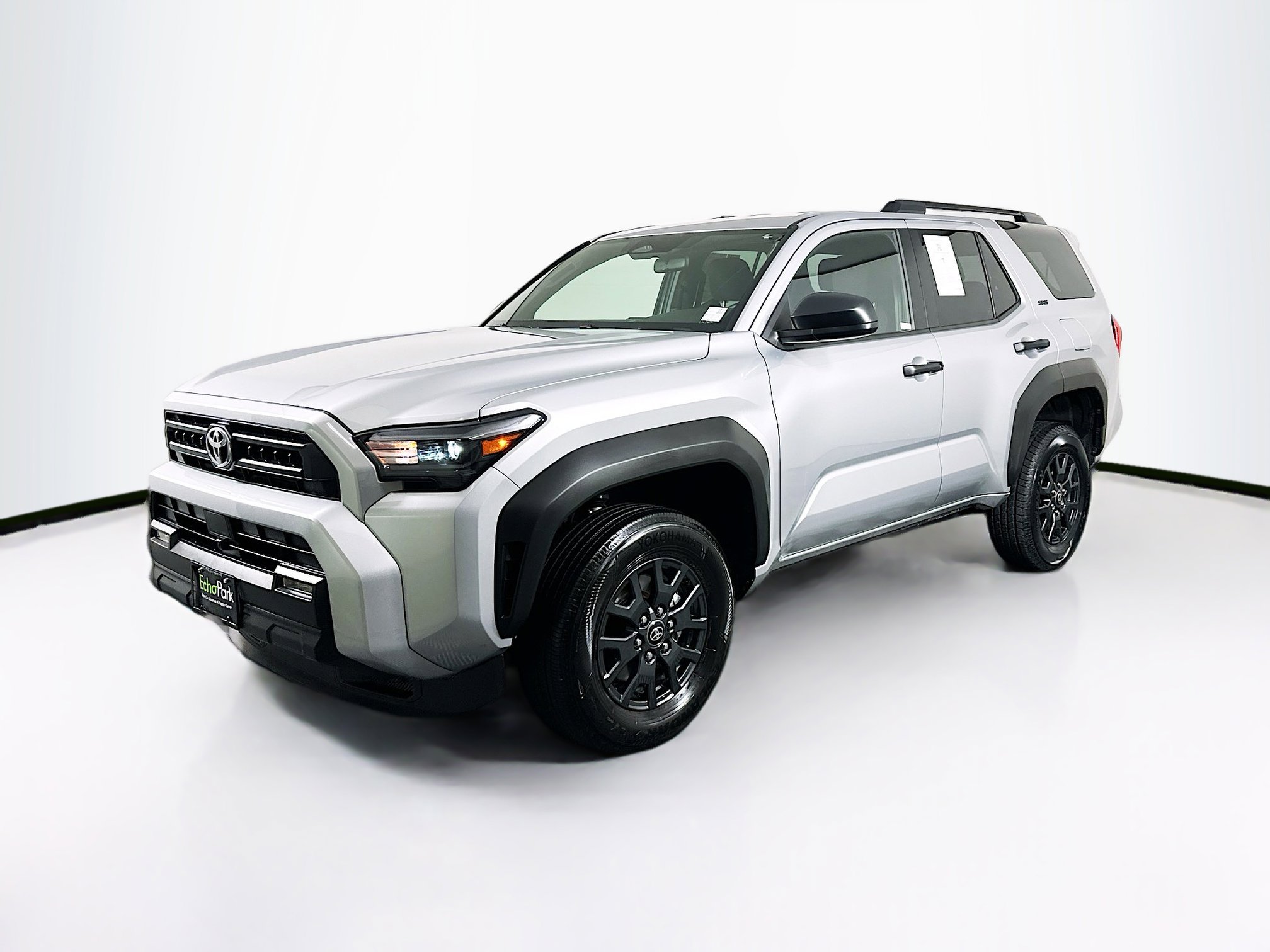 Used 2025 Toyota 4Runner SR5 image 3