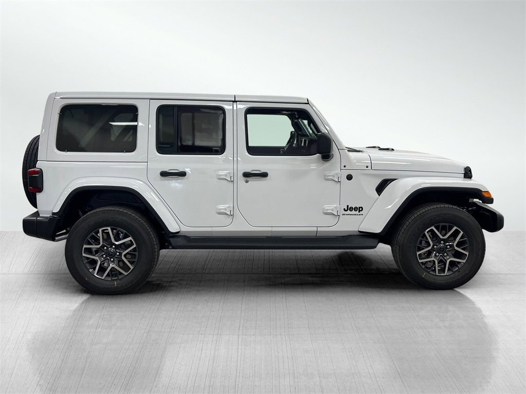 New 2025 Jeep Wrangler Sahara image 4