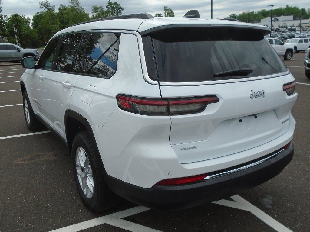 New 2025 Jeep Grand Cherokee L Laredo w/ Luxury Tech Group I AWD/4WD image 3