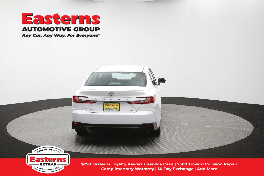 Used 2025 Toyota Camry SE FWD image 37