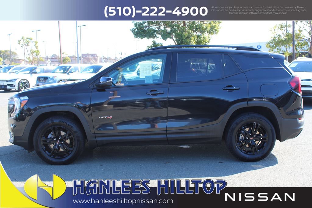 Used 2023 GMC Terrain AT4 image 2