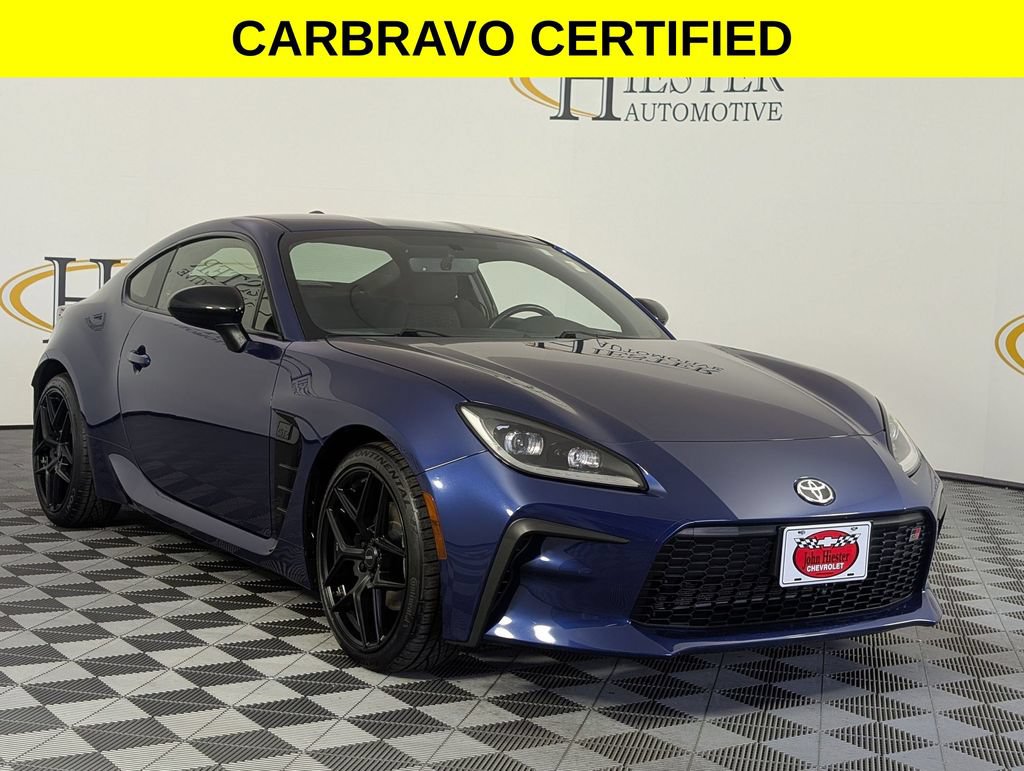 Used 2023 Toyota GR86 w/ ALL Weather Mat Package (TMS) RWD image 2