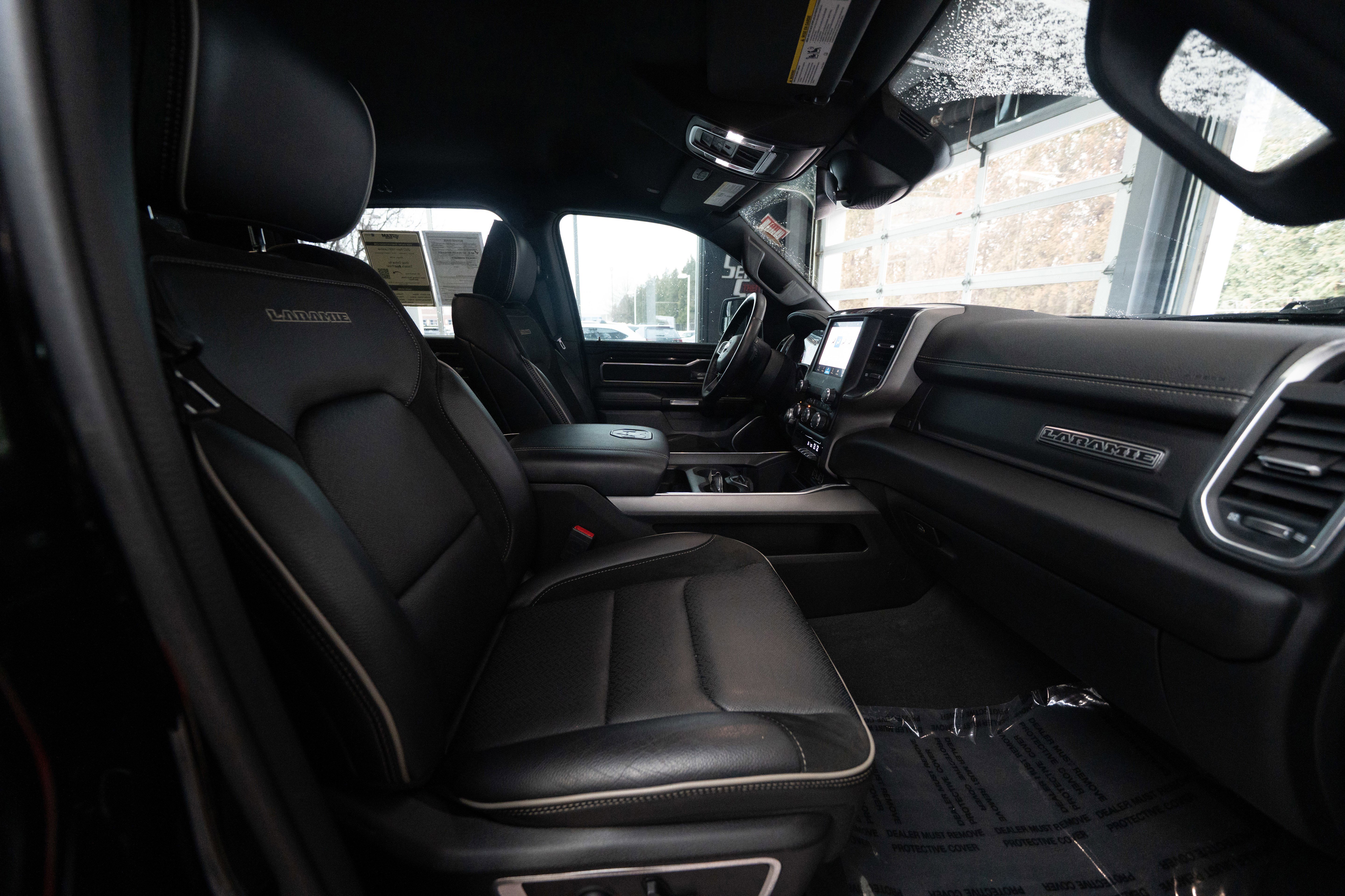 Used 2022 RAM 1500 Laramie w/ Sport Appearance Package image 25