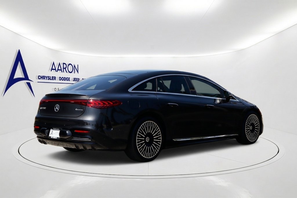 Used 2023 Mercedes-Benz EQS 580 4MATIC Sedan image 4