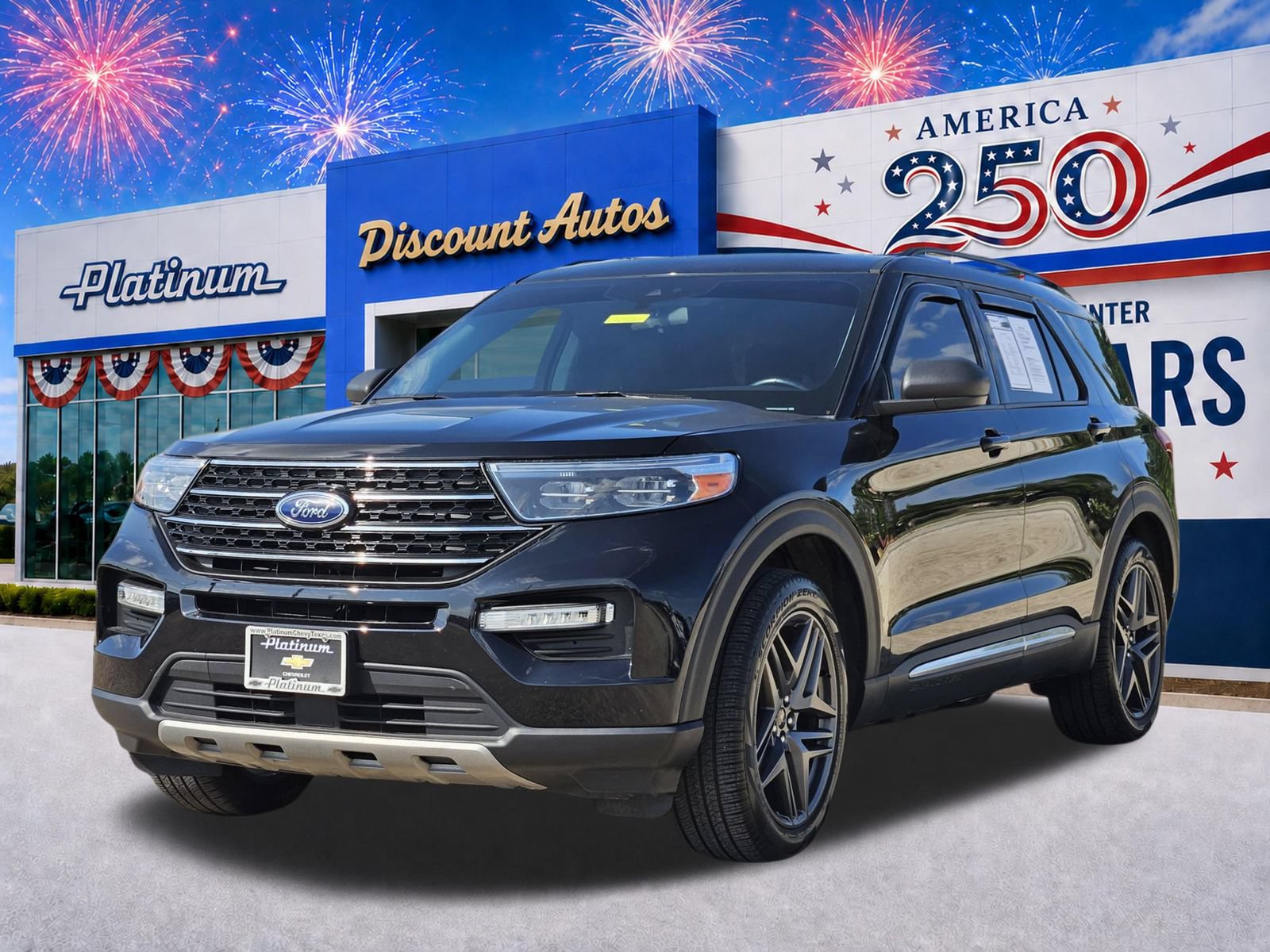 Used 2021 Ford Explorer XLT w/ Equipment Group 202A RWD image 2