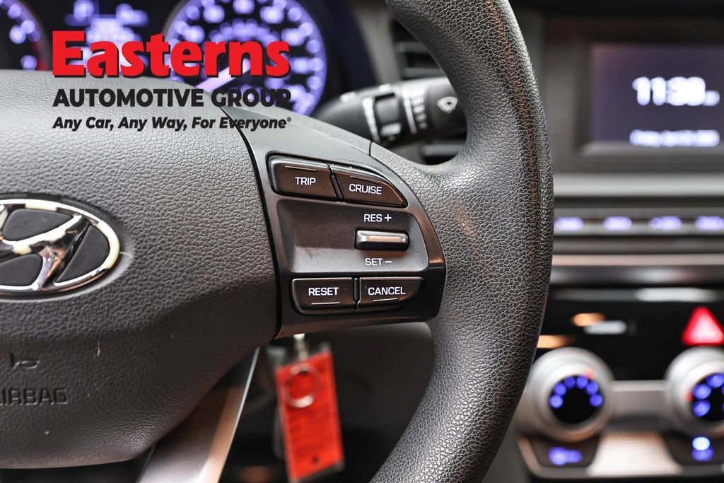 Used 2019 Hyundai Elantra SE w/ Cargo Package FWD image 15
