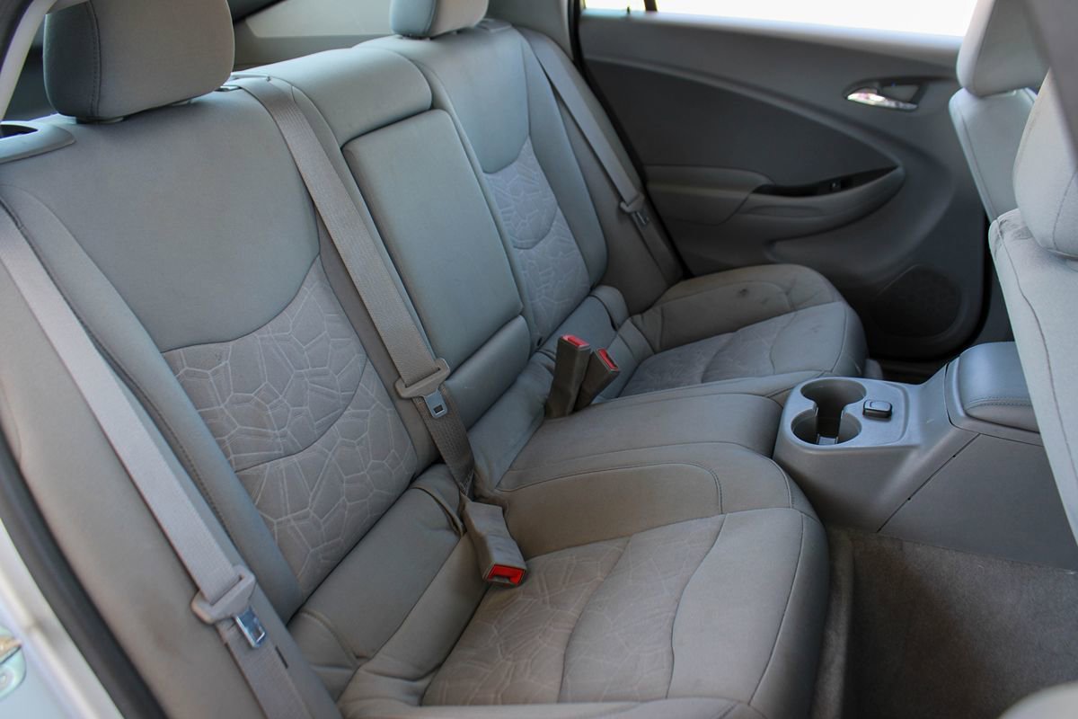 Used 2016 Chevrolet Volt LT w/ Comfort Package FWD image 23
