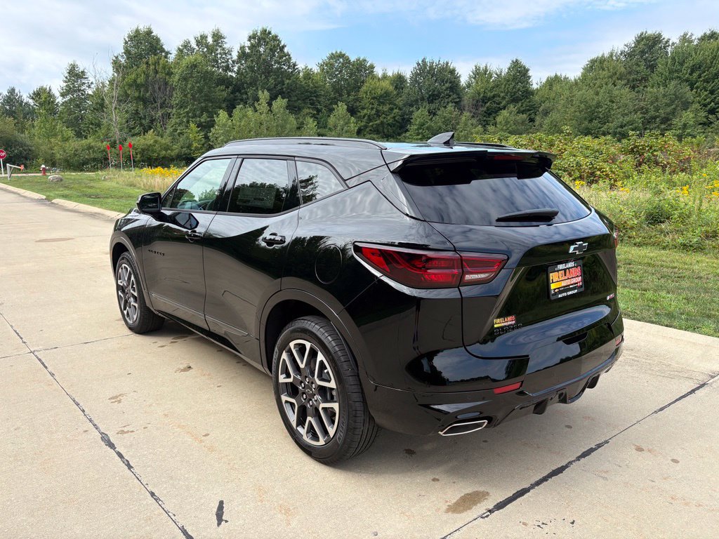 New 2026 Chevrolet Blazer RS w/ LPO, Floor Liner Package FWD image 7