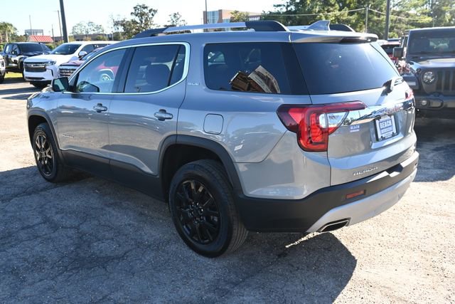 Used 2023 GMC Acadia SLE w/ Driver Convenience Package image 3