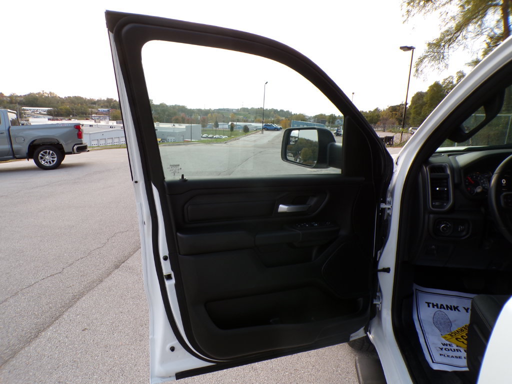 Used 2024 RAM 1500 Tradesman AWD/4WD image 21