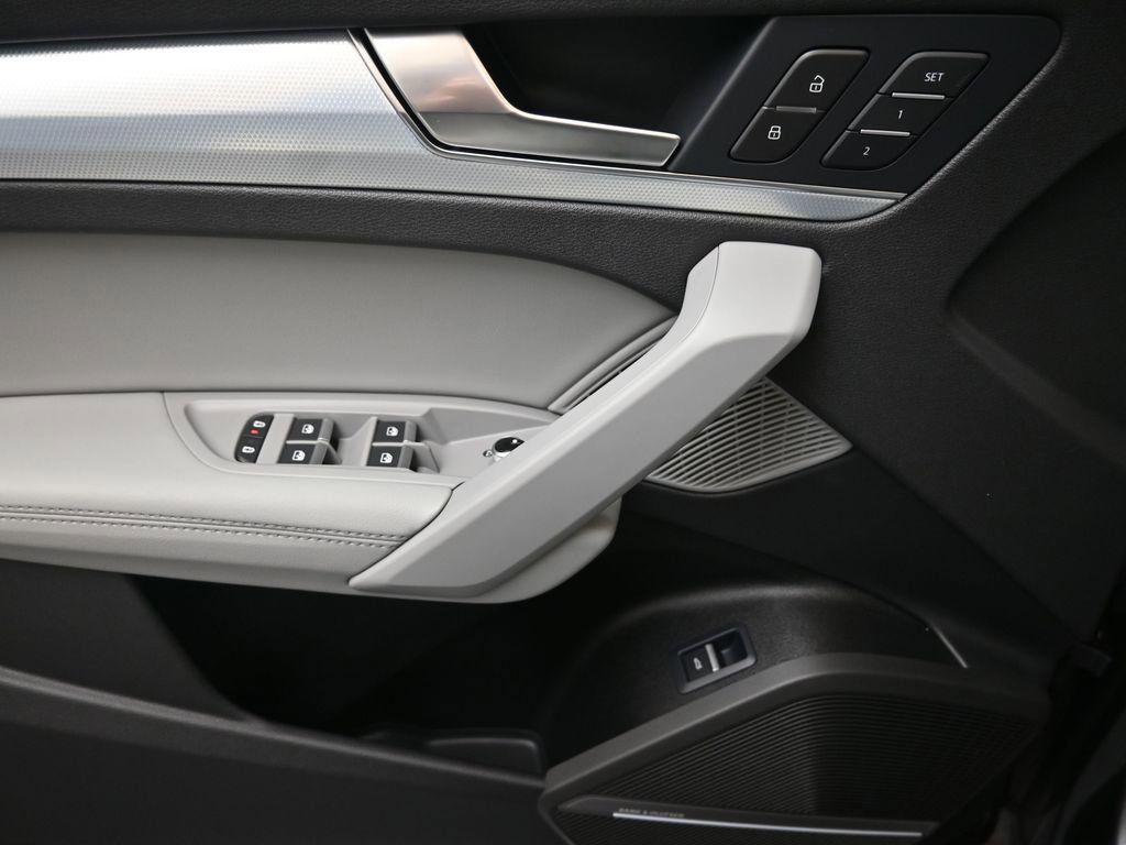 Certified 2024 Audi Q5 2.0T Premium Plus image 21