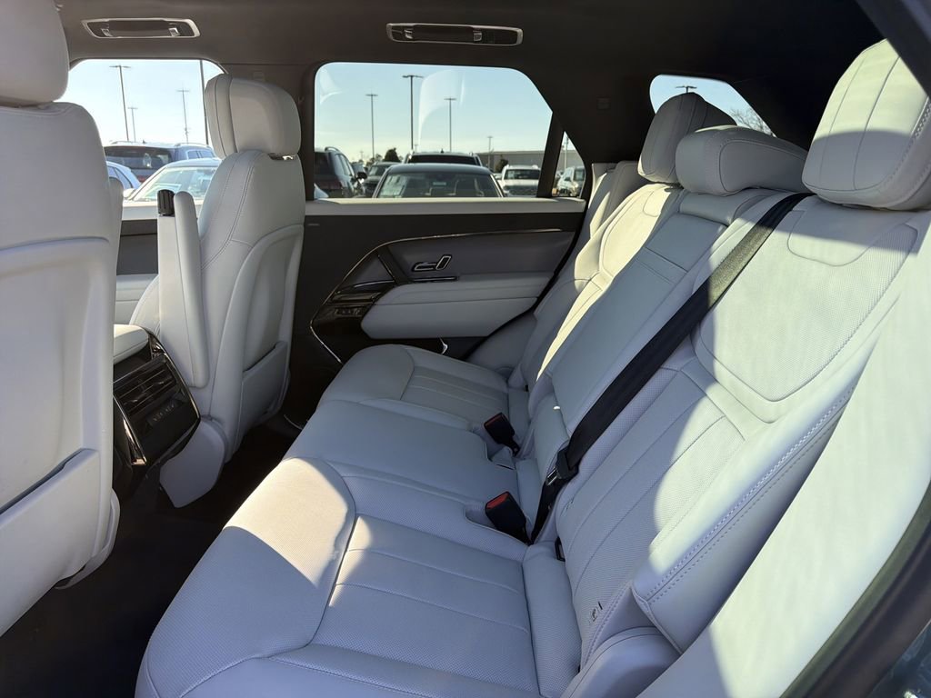 New 2026 Land Rover Range Rover Sport SE image 11