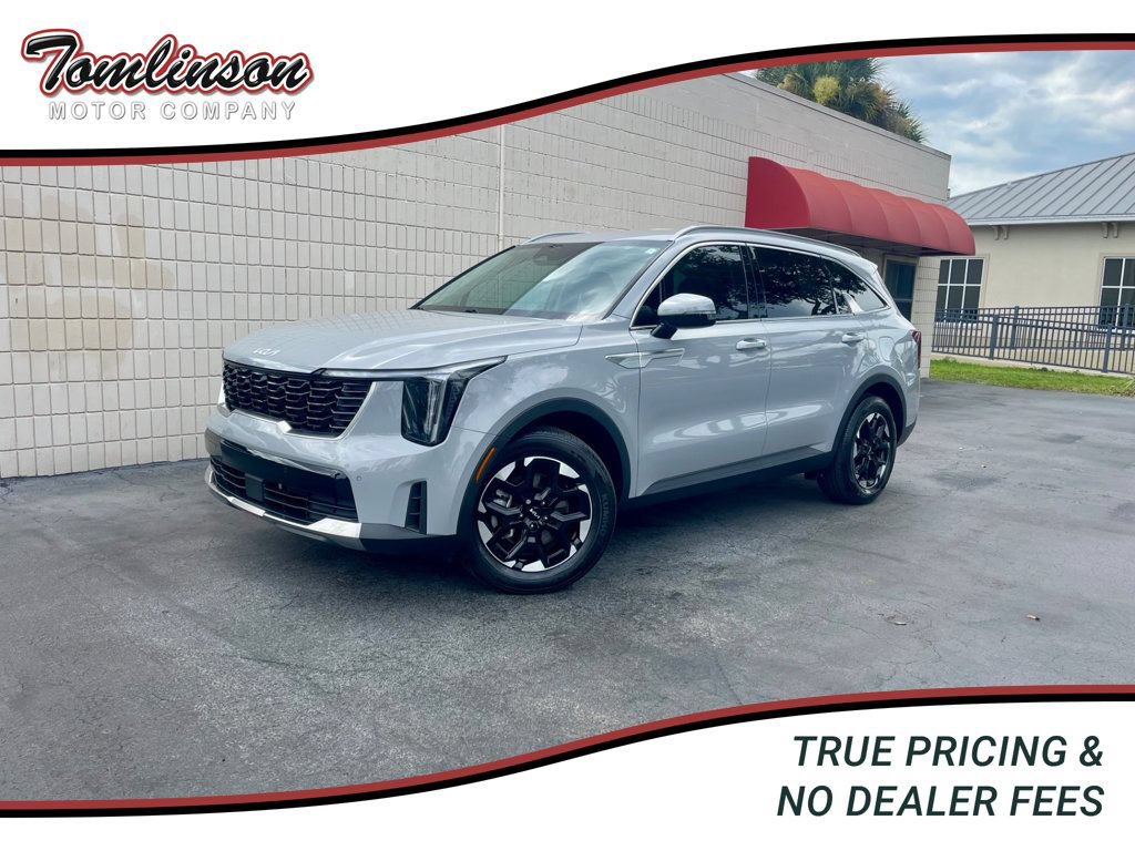 Used 2025 Kia Sorento S FWD image 1
