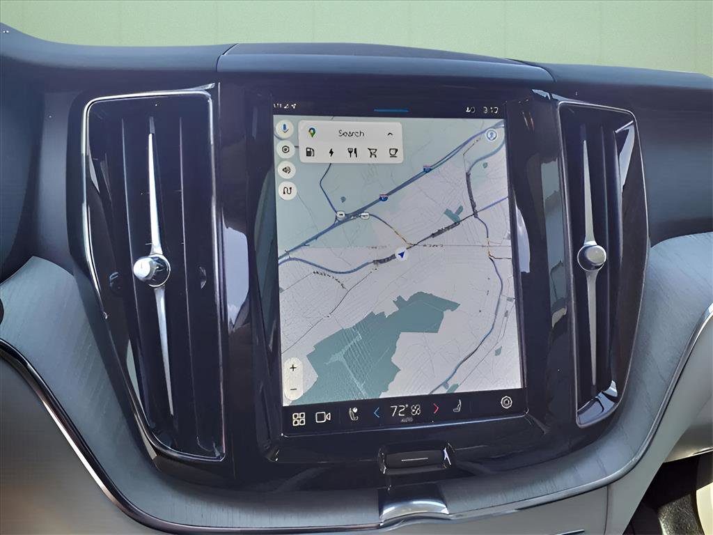 Used 2025 Volvo XC60 T8 Plus w/ Protection Package Premier image 8