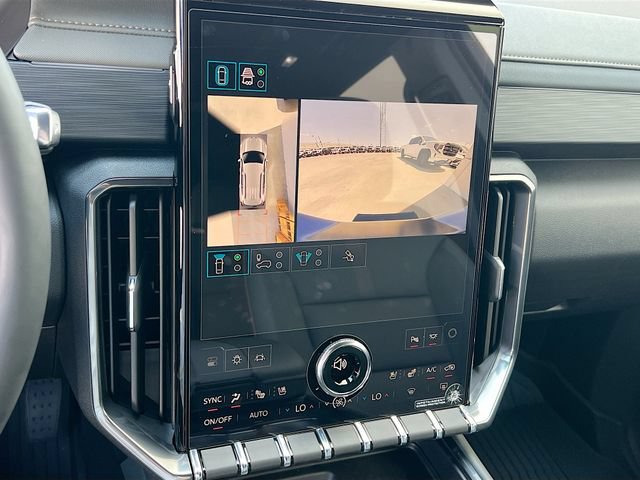 New 2026 GMC Acadia AT4 w/ Luxury Package AWD/4WD image 9