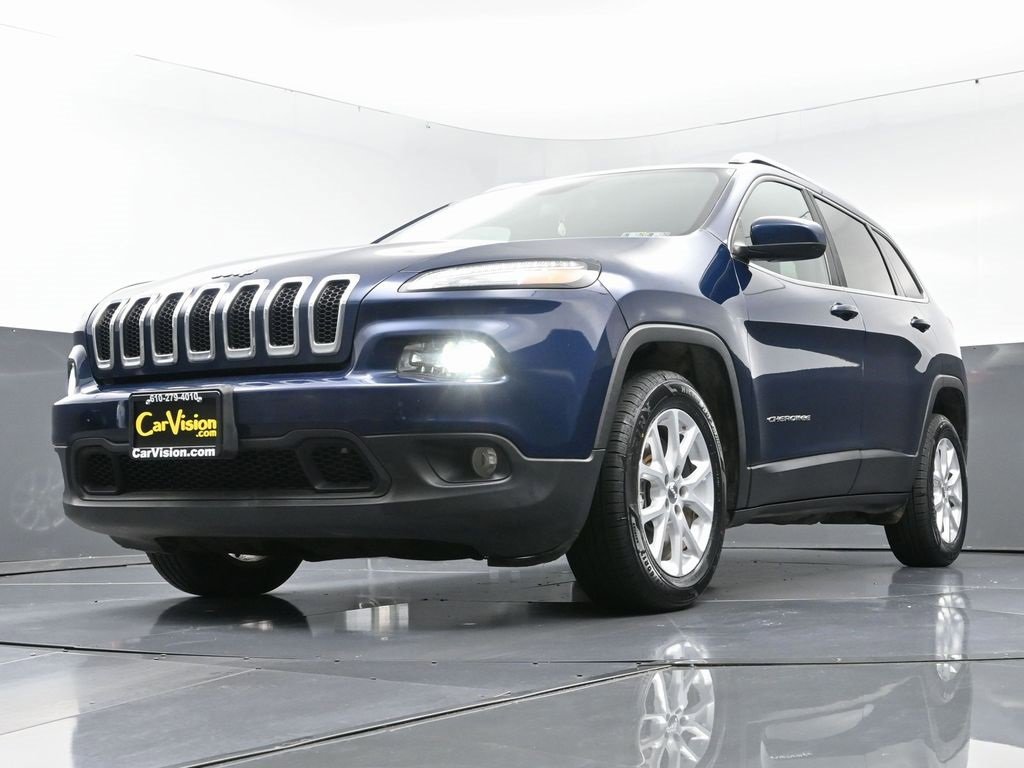 Used 2018 Jeep Cherokee Latitude Plus image 48