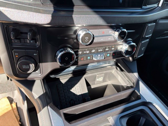 New 2027 Ford F550 4x4 Crew Cab image 31