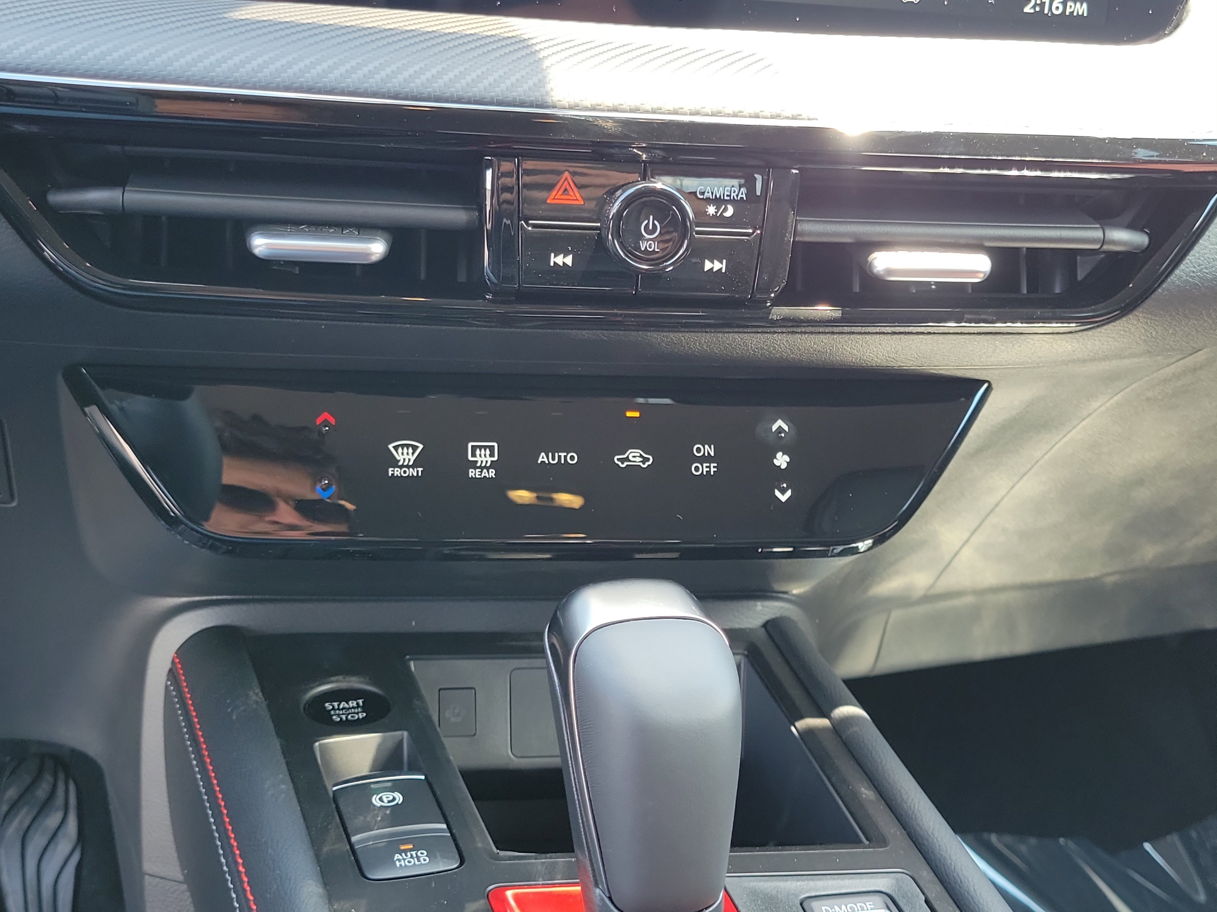 New 2026 Nissan Kicks SR AWD/4WD image 27