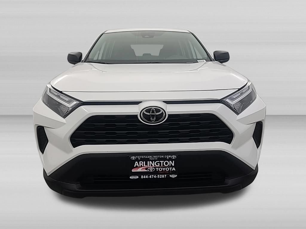 Used 2025 Toyota RAV4 LE AWD/4WD image 9