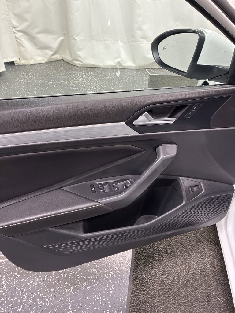 Used 2025 Volkswagen Jetta S image 11