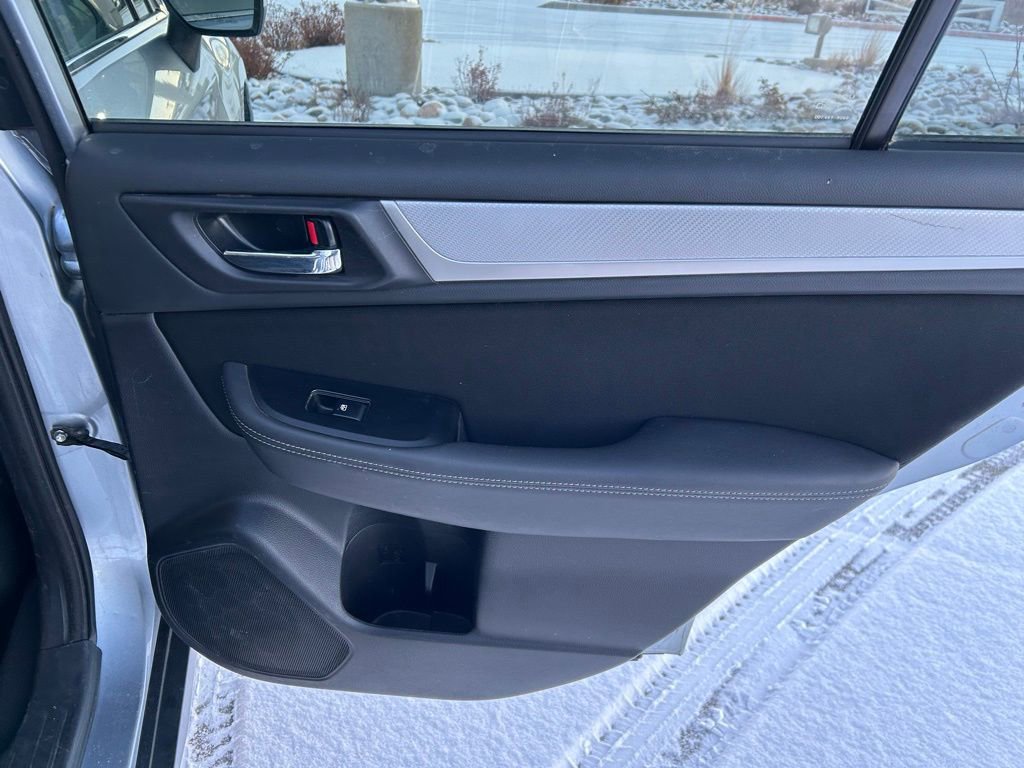 Used 2016 Subaru Outback 2.5i Premium image 30