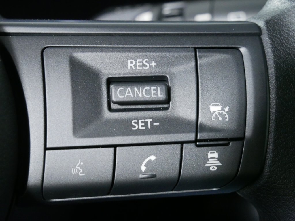 New 2027 Nissan Kicks SV AWD/4WD image 25