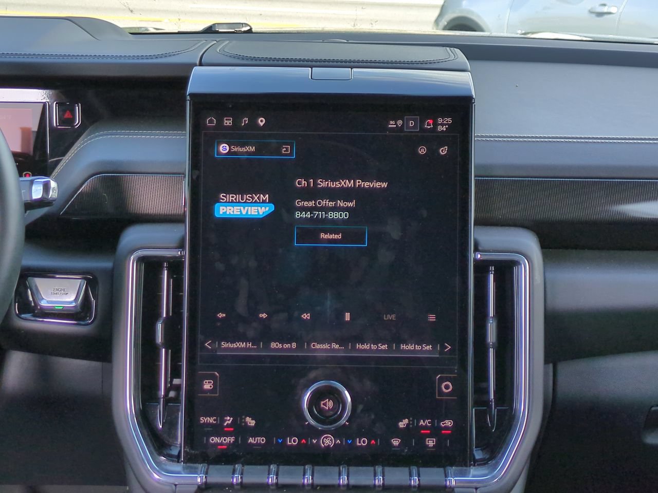 Used 2025 GMC Yukon Elevation AWD/4WD image 19