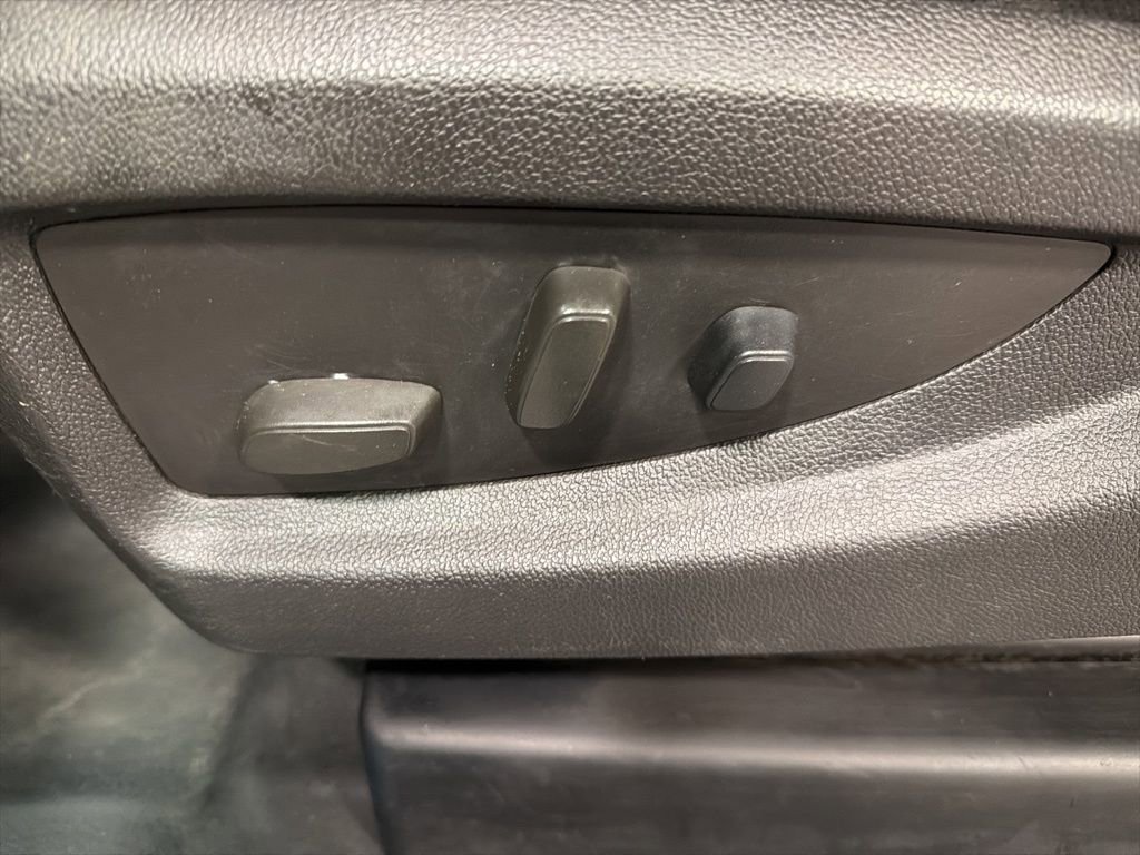 Used 2016 GMC Sierra 3500 4x4 Regular Cab w/ Sierra Convenience Package image 13