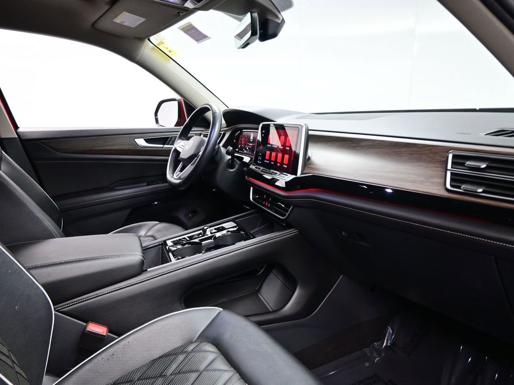 Used 2024 Volkswagen Atlas SEL Premium R-Line image 12