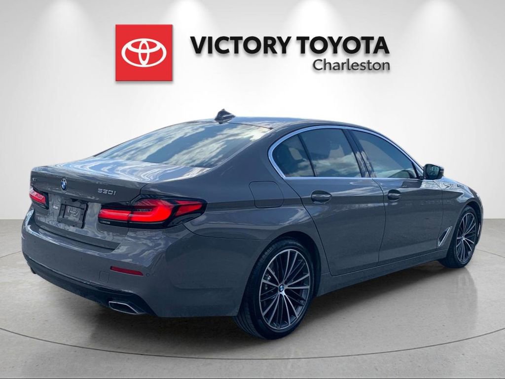 Used 2021 BMW 530i xDrive w/ Premium Package image 7