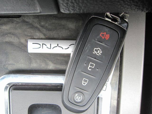 Used 2016 Ford Expedition Limited AWD/4WD image 23