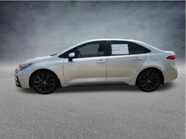 Used 2024 Toyota Corolla SE FWD image 6