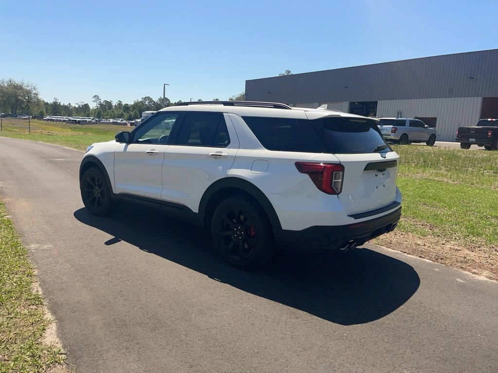 Certified 2023 Ford Explorer ST w/ Equipment Group 401A AWD/4WD image 4