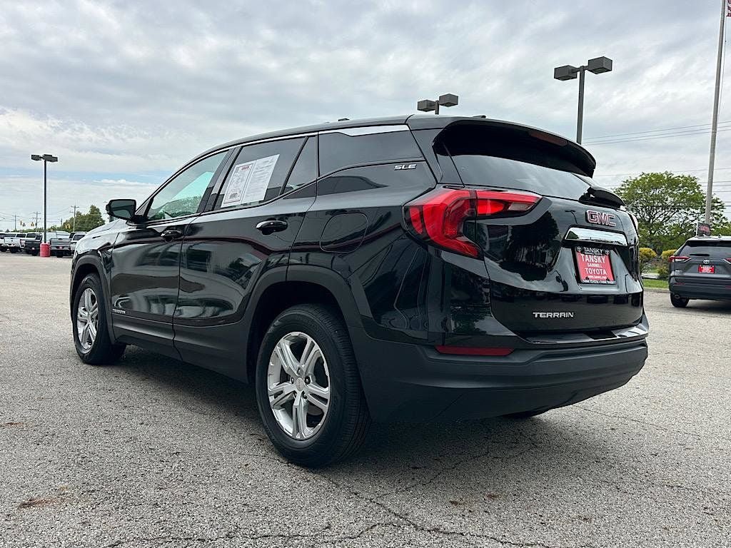 Used 2020 GMC Terrain SLE FWD image 3