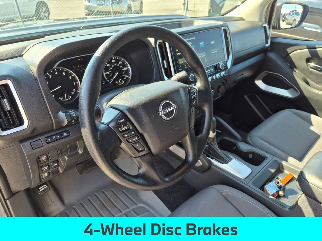 Used 2025 Nissan Frontier SV AWD/4WD image 32