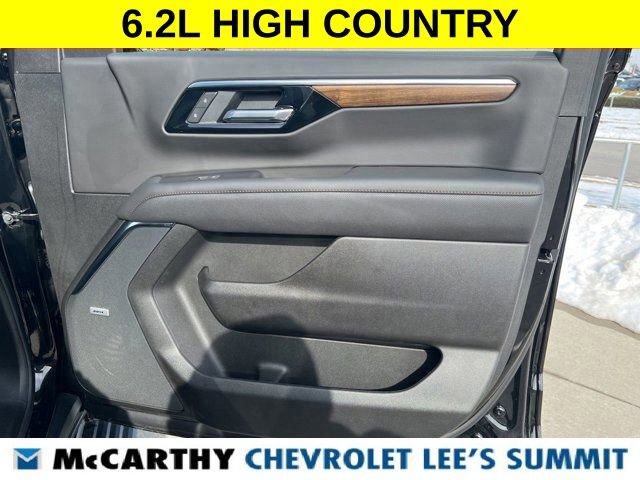 Used 2025 Chevrolet Tahoe High Country image 20