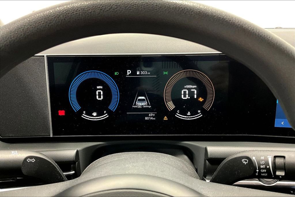 Used 2025 Hyundai Santa Cruz SE image 25