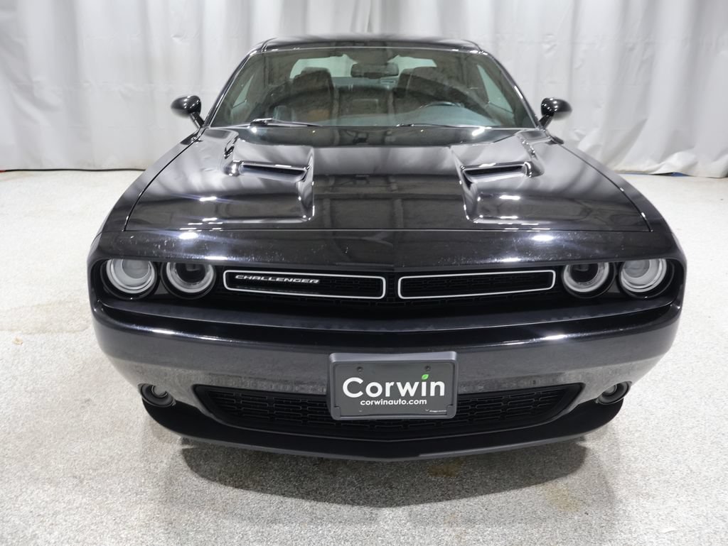 Used 2018 Dodge Challenger GT AWD/4WD image 8
