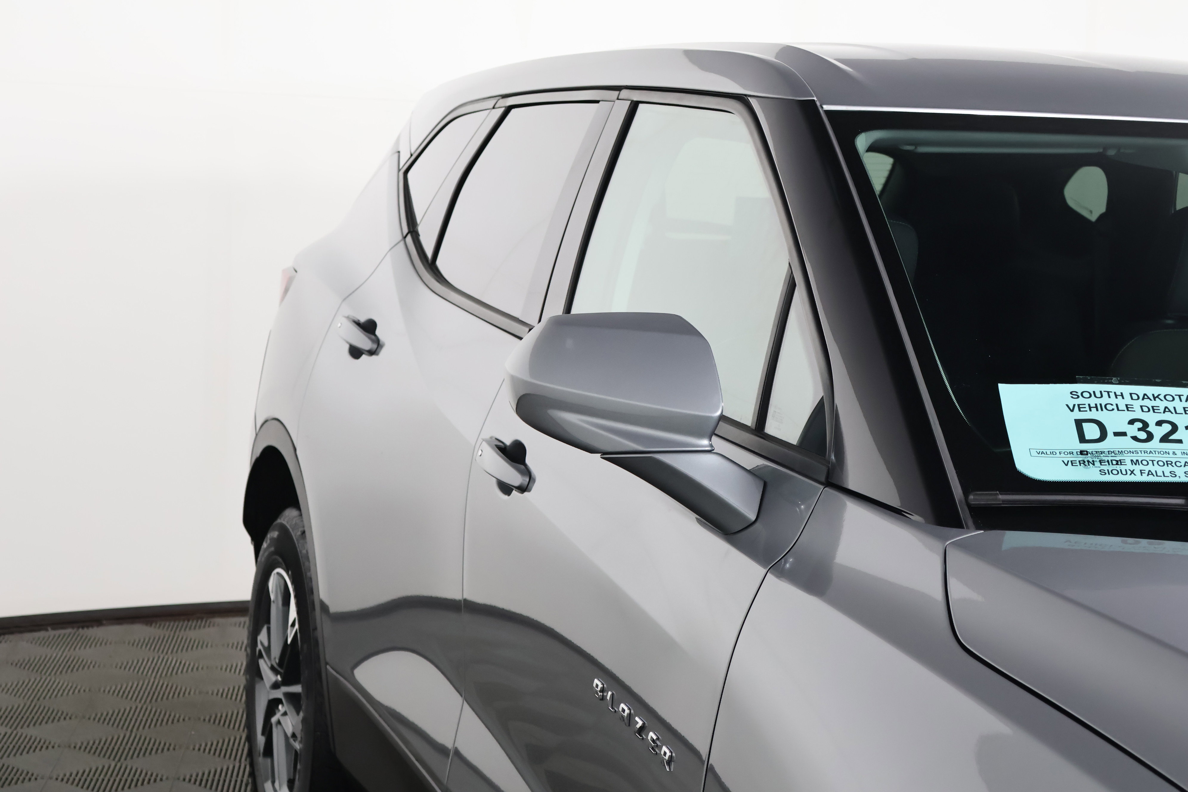 Used 2025 Chevrolet Blazer LT AWD/4WD image 14