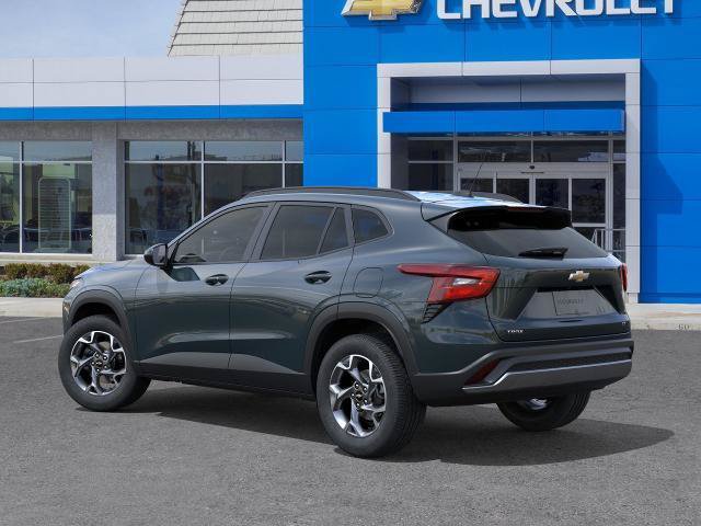 New 2026 Chevrolet Trax LT w/ LT Convenience Package FWD image 3