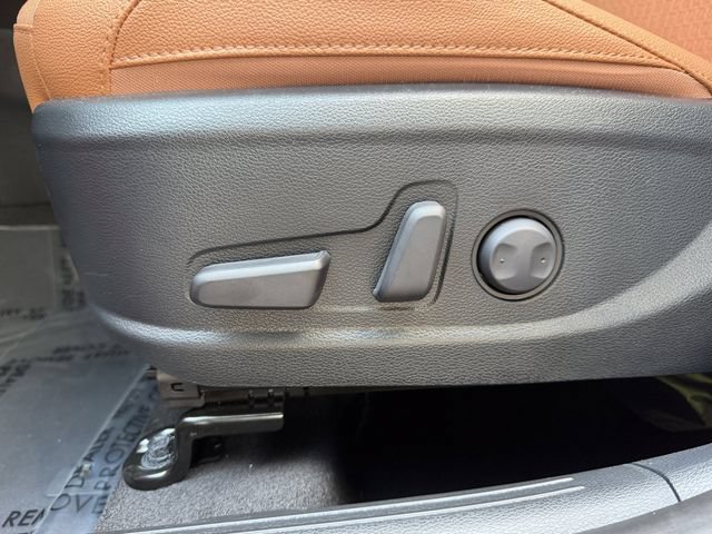 Certified 2025 Kia Soul EX FWD image 13