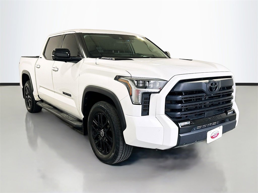 Used 2024 Toyota Tundra Limited image 3