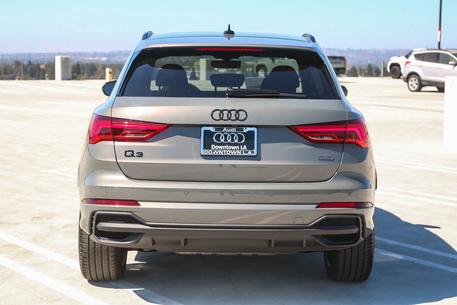 Used 2025 Audi Q3 2.0T Premium w/ Convenience Package AWD/4WD image 9