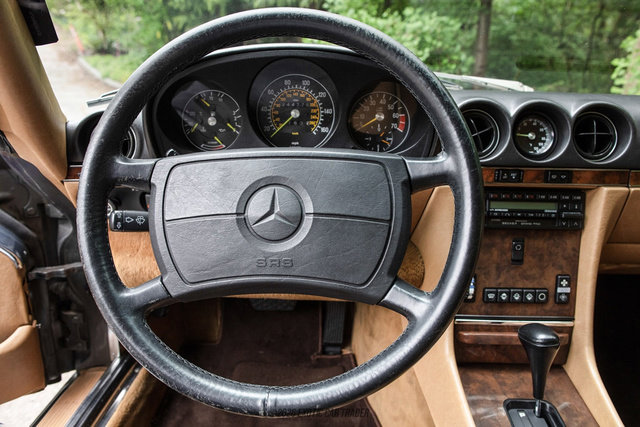 Used 1987 Mercedes-Benz 560 SL image 30