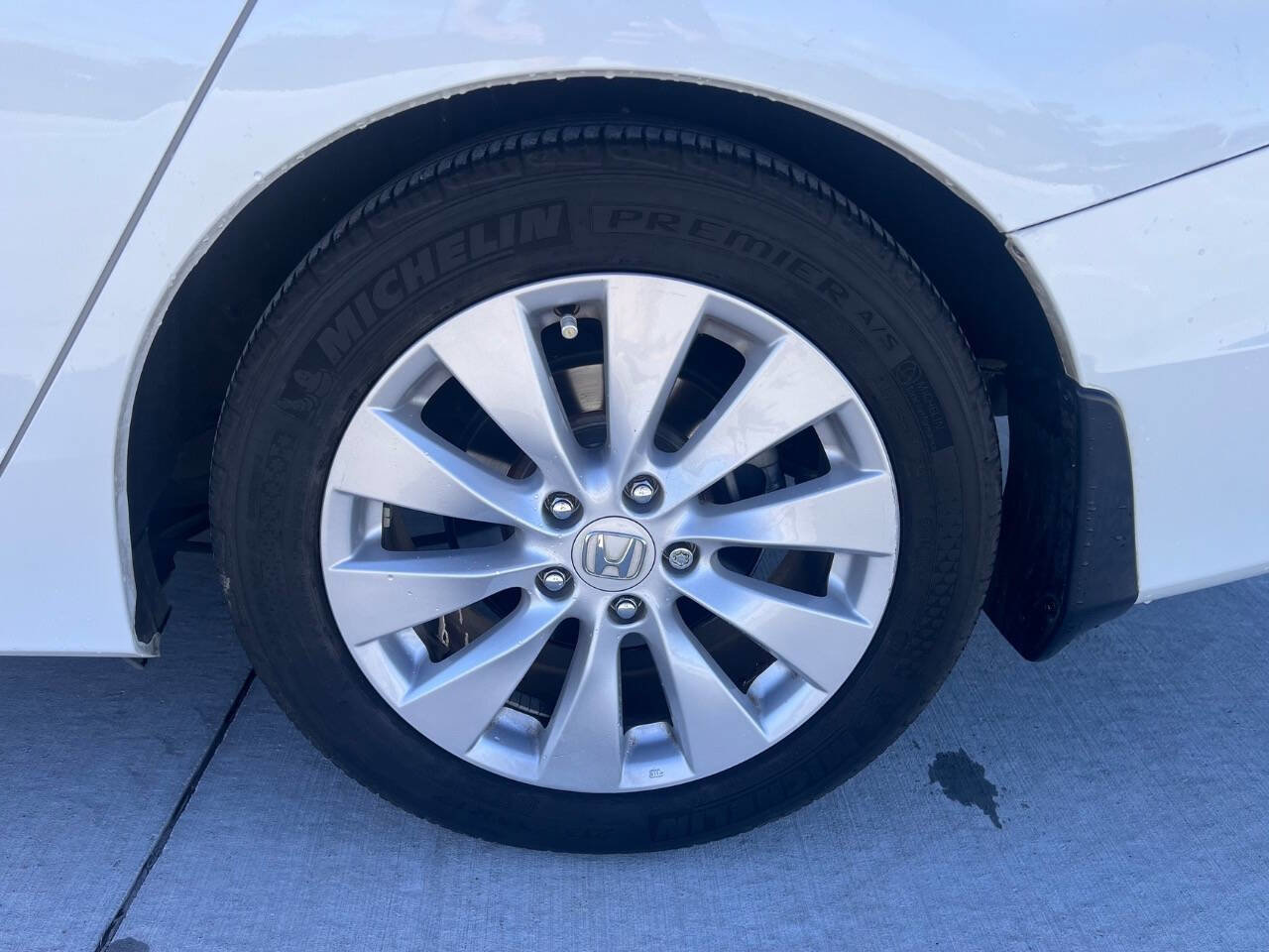 Used 2015 Honda Accord EX-L image 23