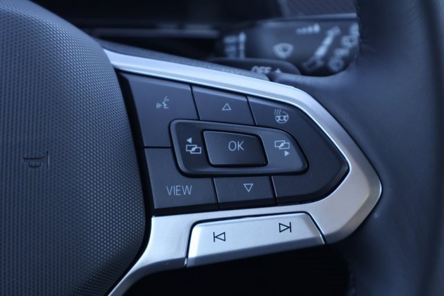 New 2026 Volkswagen Atlas Cross Sport SEL R-Line image 23