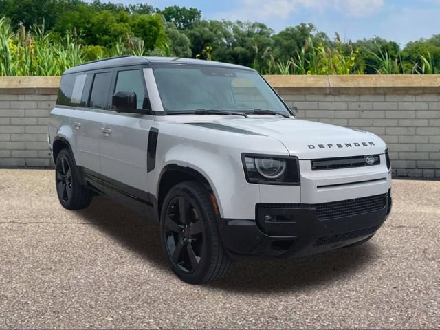 New 2026 Land Rover Defender 130 X-Dynamic SE AWD/4WD image 3